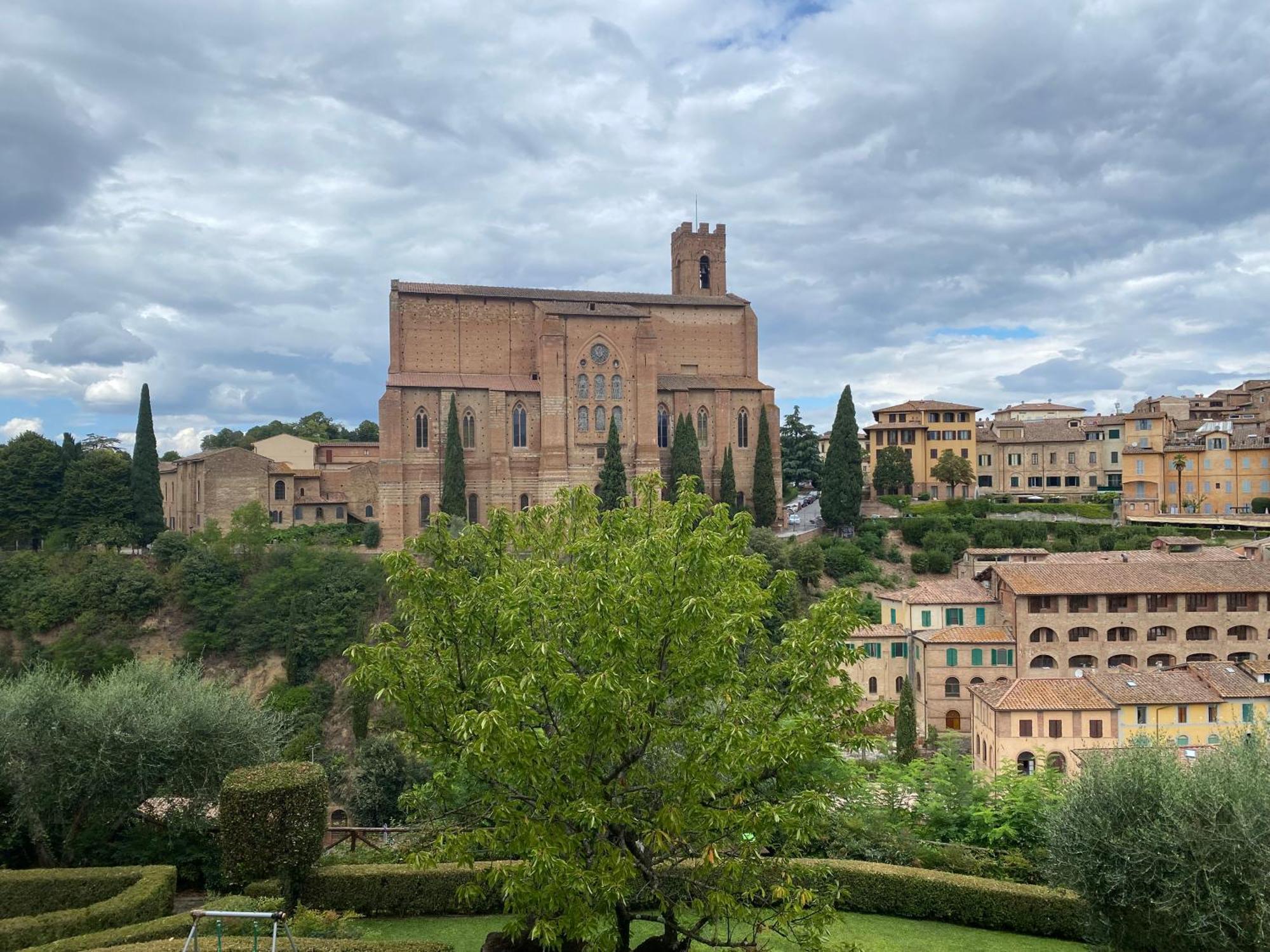 Loft Vicolo Di Vallepiatta 2 Min Piazza Del Campo Con Parcheggio Siena Exterior foto
